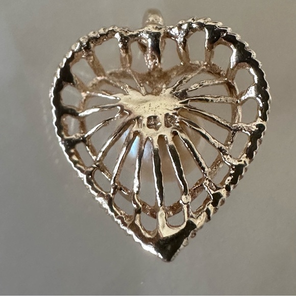 14k Solid Gold Heart Shaped Basket Pendant with Pearl Center - Picture 11 of 16